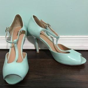 Light Tiffany’s blue heels with straps